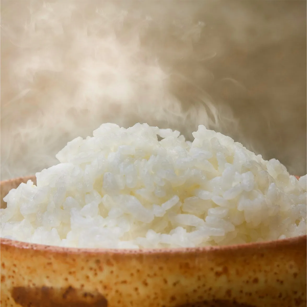 店頭で精米した新鮮なお米や玄米を販売